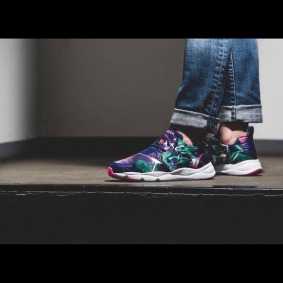 reebok floral shoes